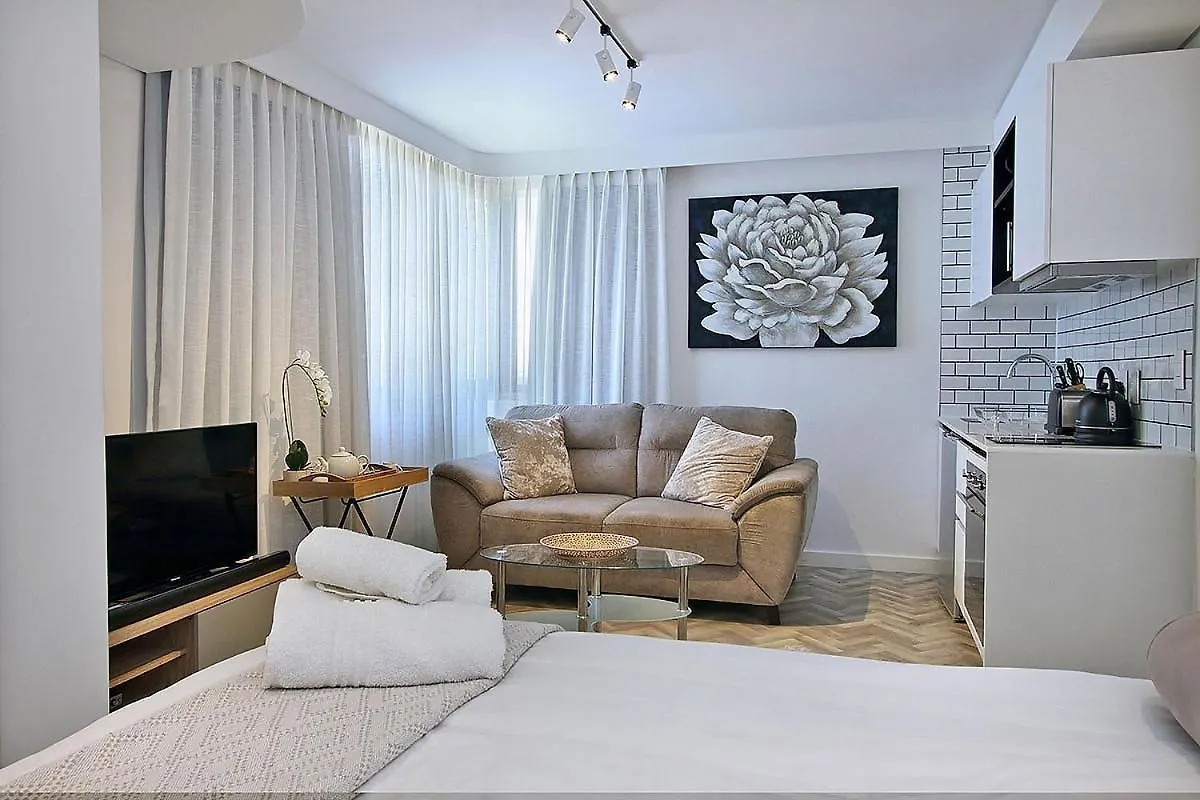 Tuynhuys Self Catering Studio Apartments ケープタウン