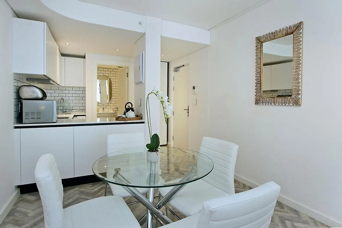 Tuynhuys Self Catering Studio Apartments ケープタウン 0*,  南アフリカ